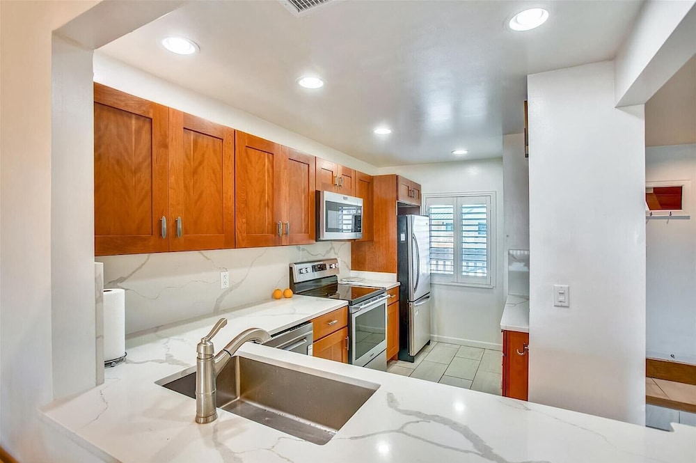 Coastal Oasis Refined Living Ocean Views