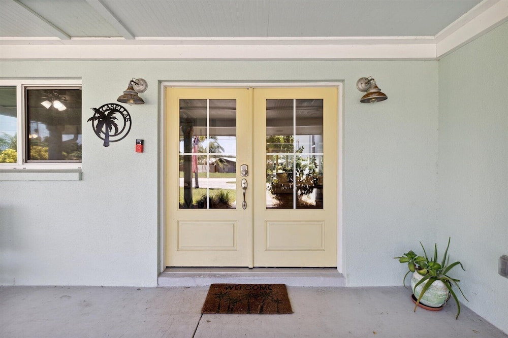 436 Cocoa Isles Blvd