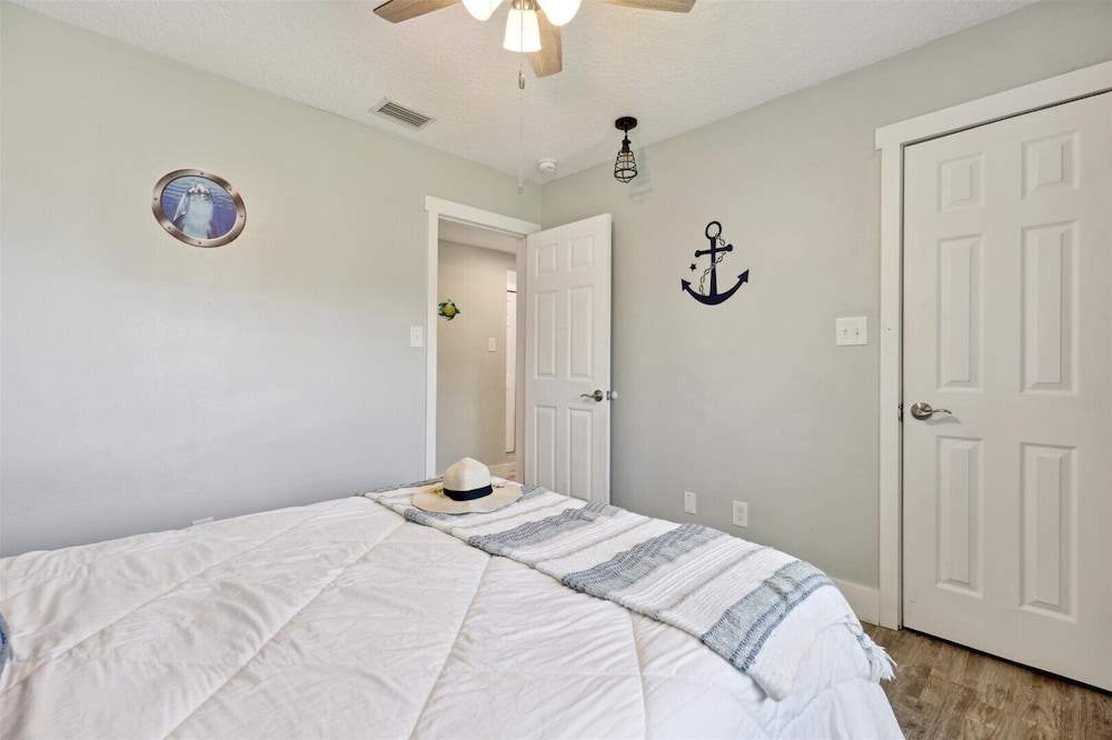 436 Cocoa Isles Blvd