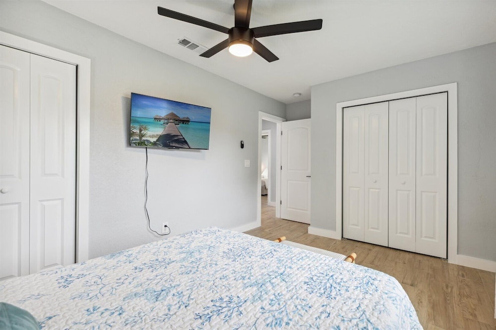 131 W Pasco Ln