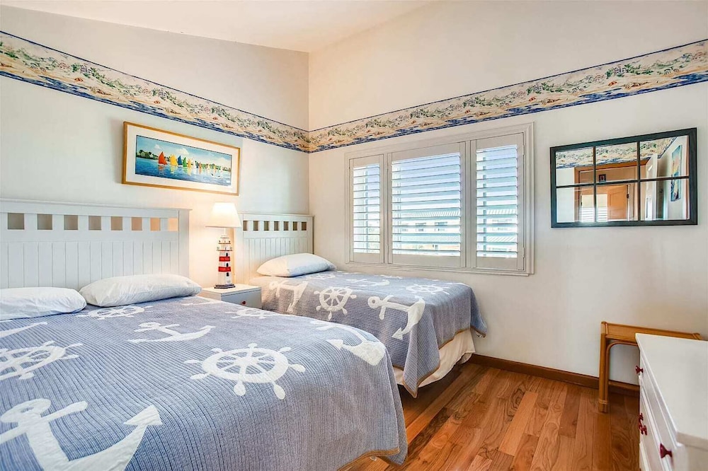 Coastal Oasis Refined Living Ocean Views
