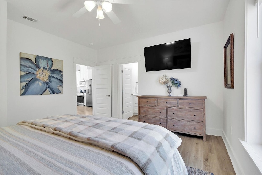 Family Retreat, 3br/3ba Bbq, Balcony