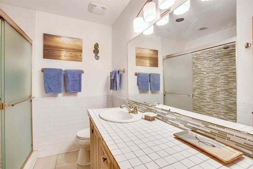 Coastal Oasis Refined Living Ocean Views