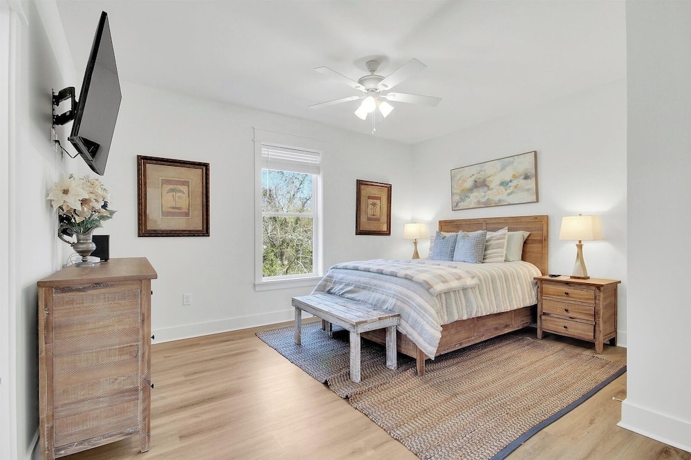 Family Retreat, 3br/3ba Bbq, Balcony
