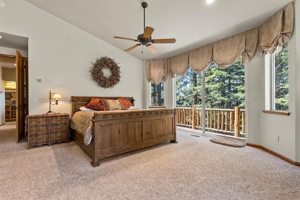 Getting Away Together 6 Bedroom Home by RedAwning view 5
