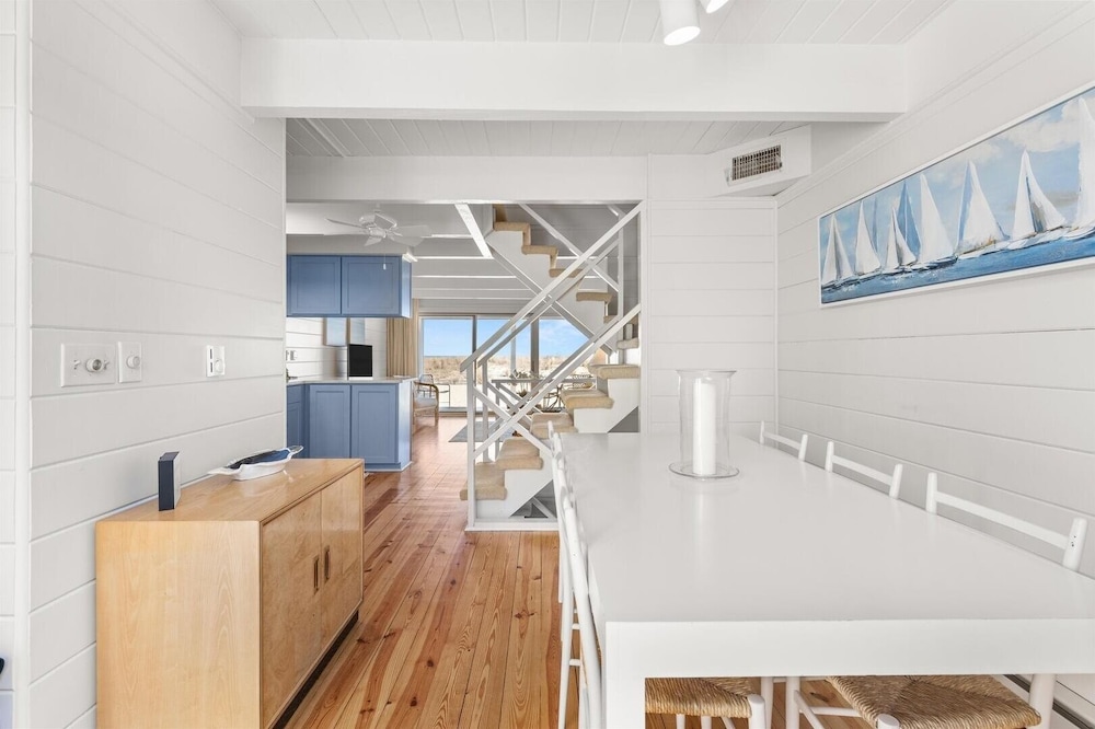 Beach Place 14 2 Bedroom Townhouse