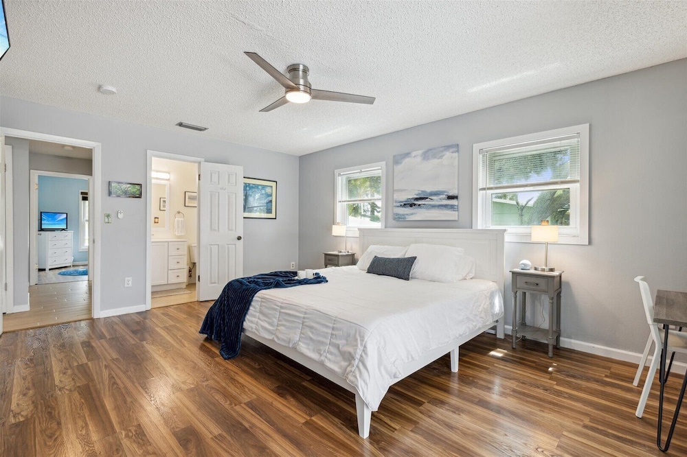 111 Sunset Drive