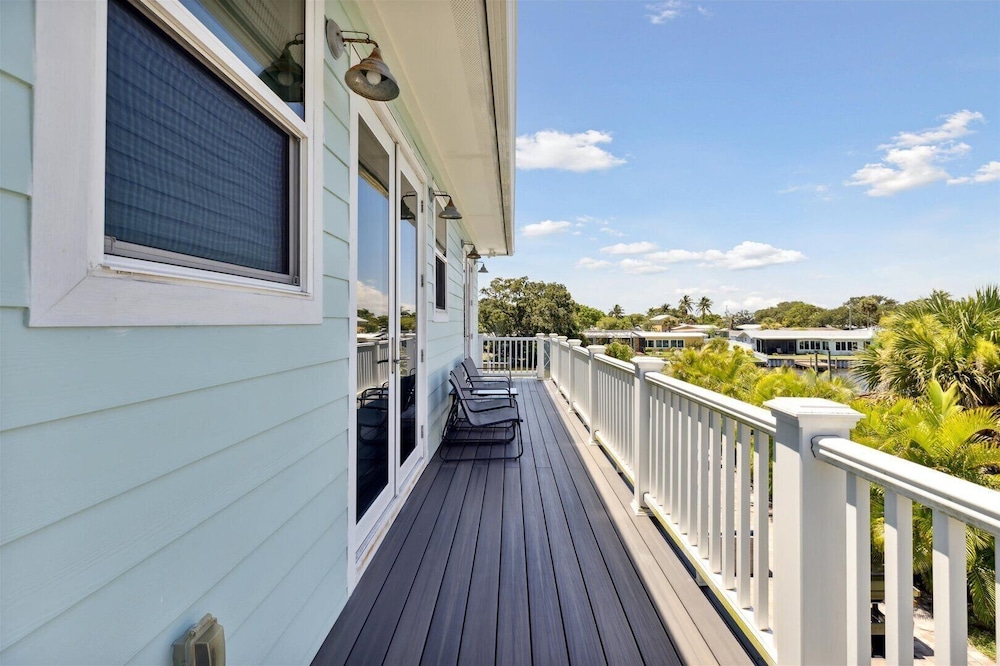 436 Cocoa Isles Blvd