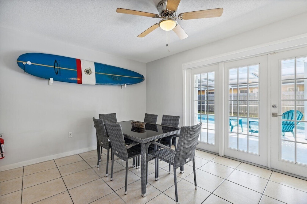 4880 N Banana River