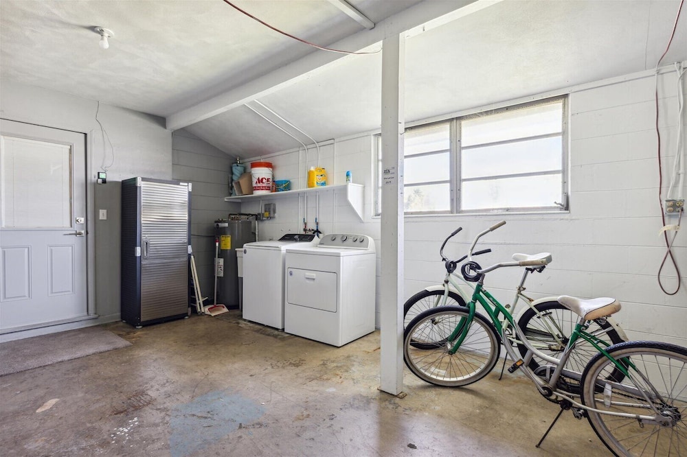 4880 N Banana River