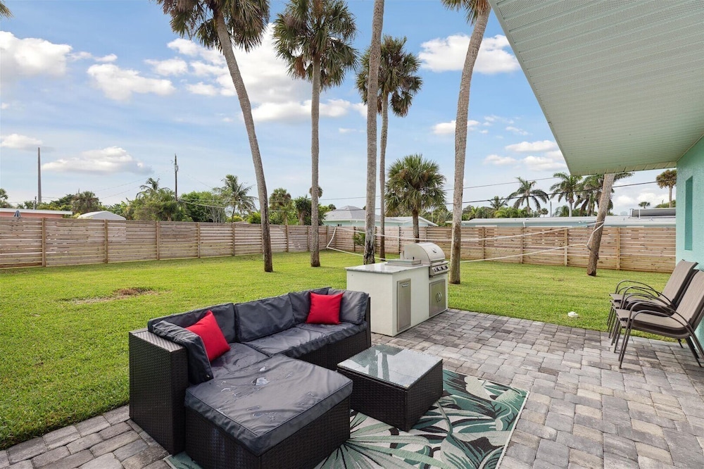 131 W Pasco Ln
