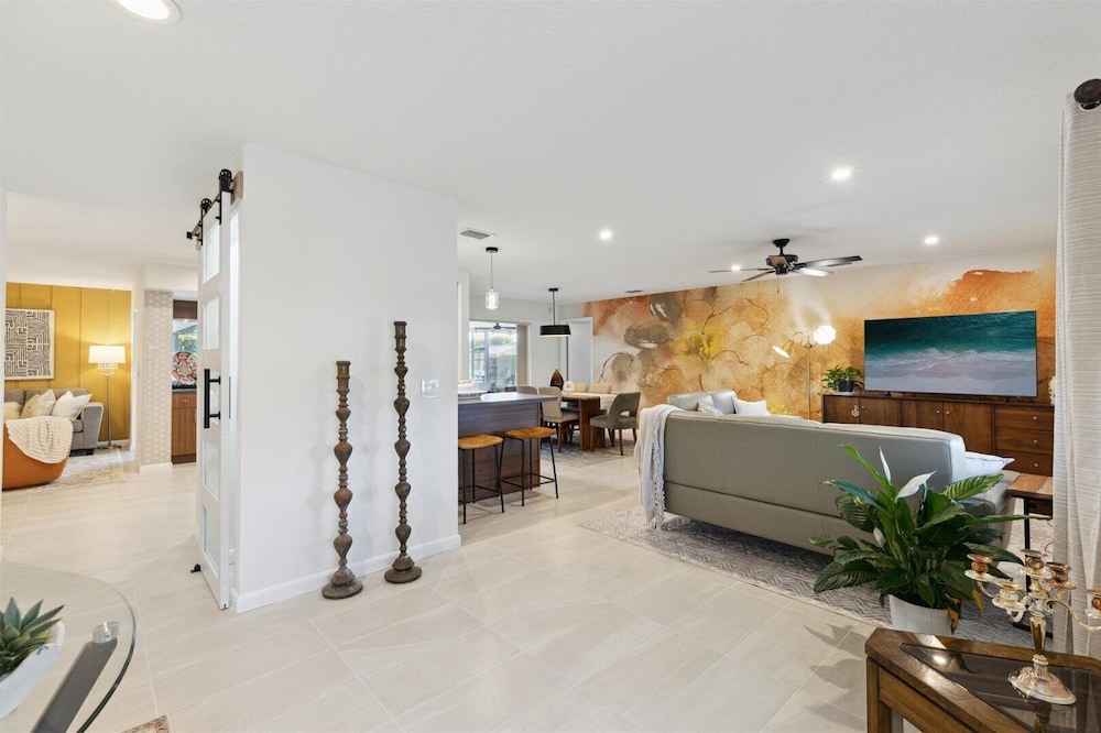 307 Brightwaters Dr