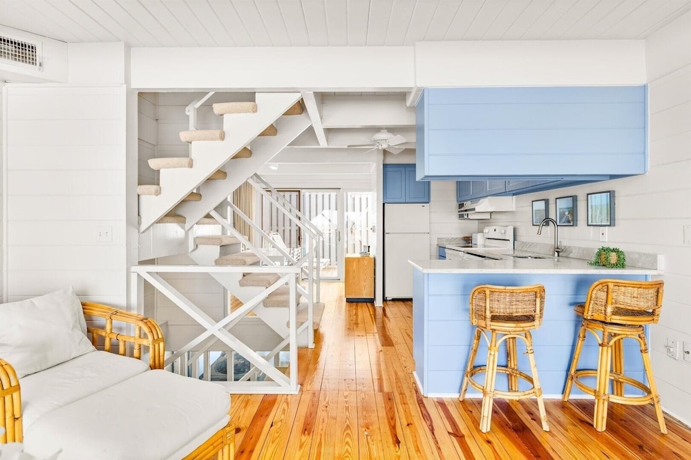 Beach Place 14 2 Bedroom Townhouse