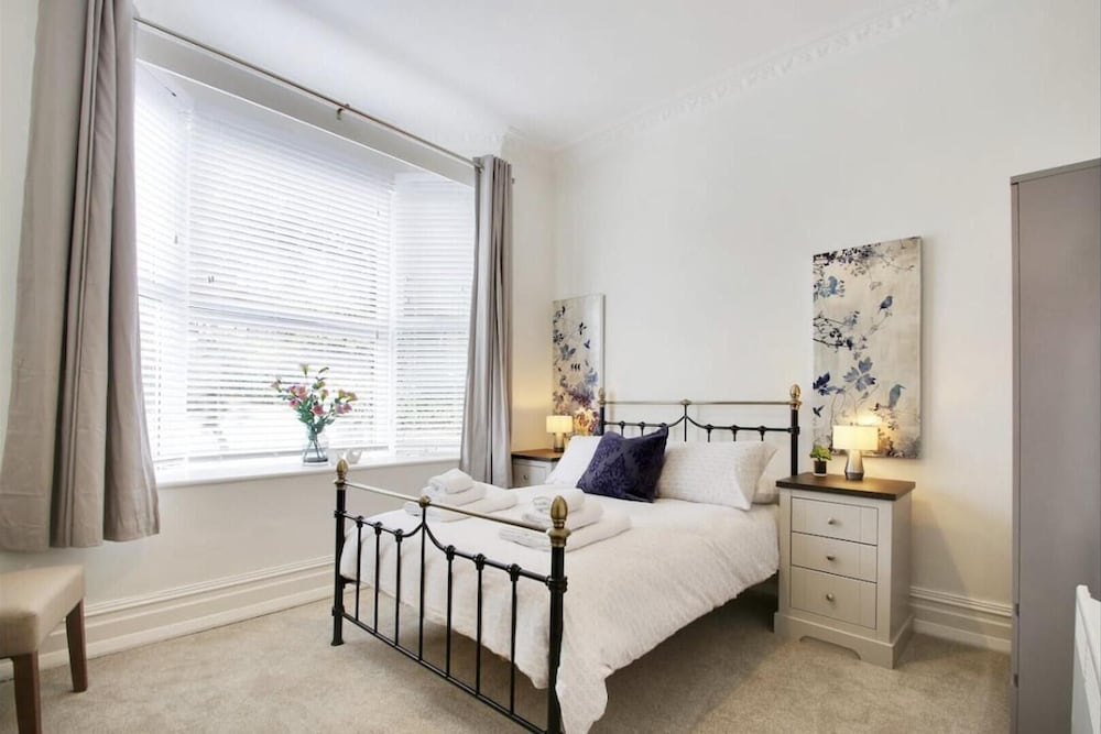 Royal Tunbridge Wells Vacations - Stylish Large 1-bed Apartment in Tunbridge Wells - Property Image 2