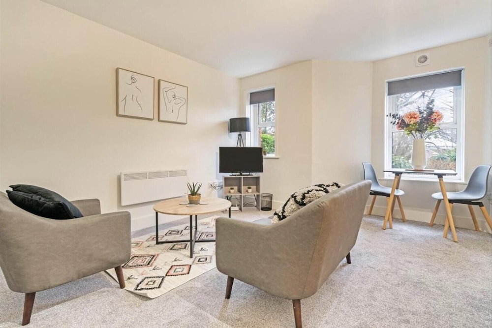 Royal Tunbridge Wells Vacations - Stylish Studio in Heart of Tunbridge Wells - Property Image 6