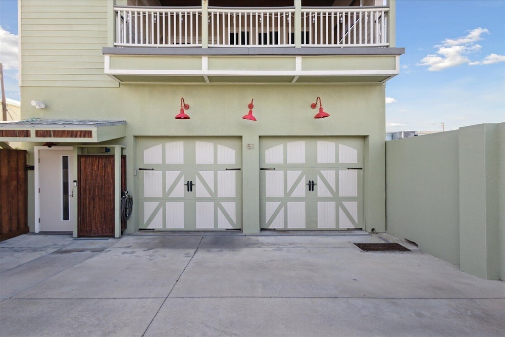 51 N Orlando Ave