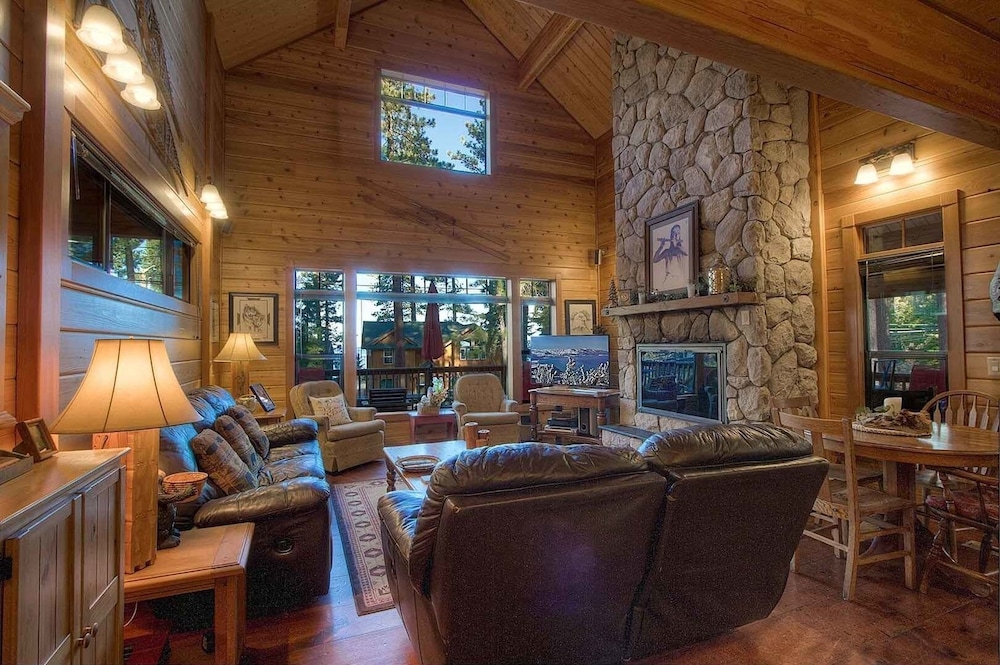 Smokey Joes 5 Bedroom Cabin by RedAwning - Property Image 22