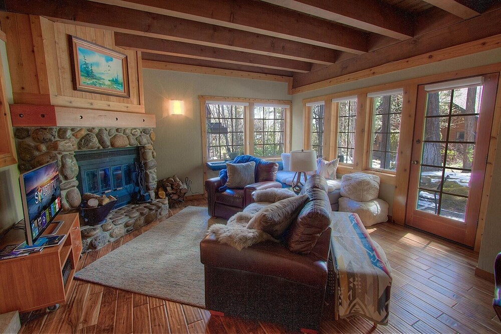 Lake Tahoe Vacations - Third Creek Comfort 2 Bedroom Townhouse by RedAwning - Property Image 22
