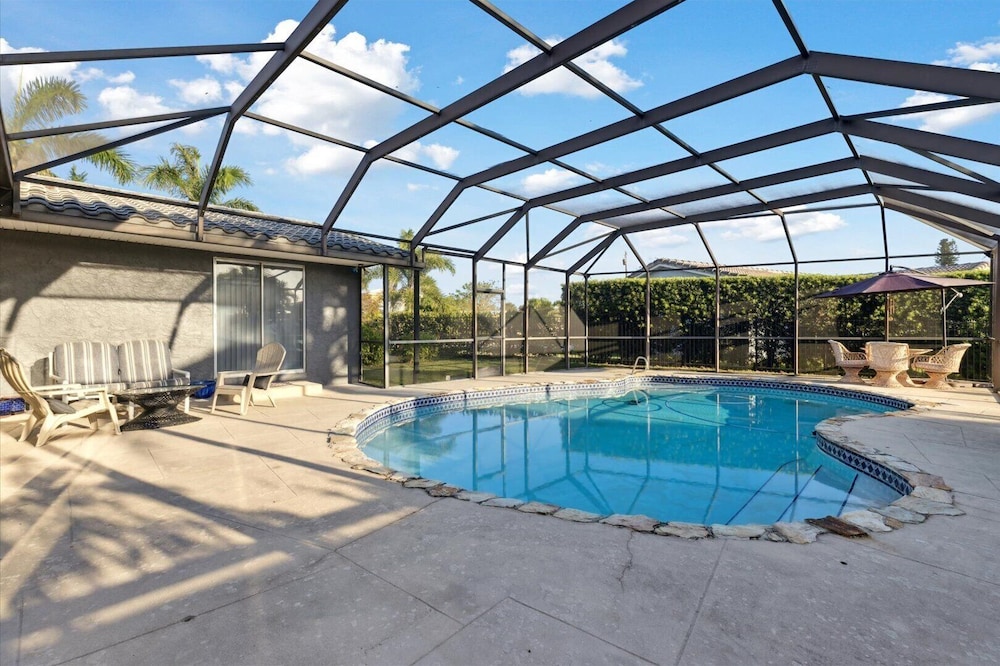 307 Brightwaters Dr