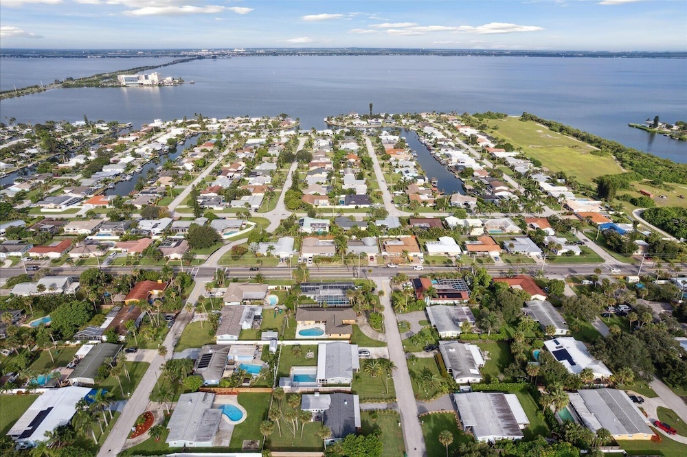 131 W Pasco Ln