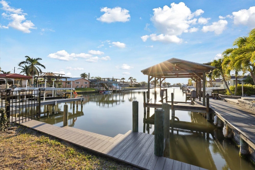 307 Brightwaters Dr
