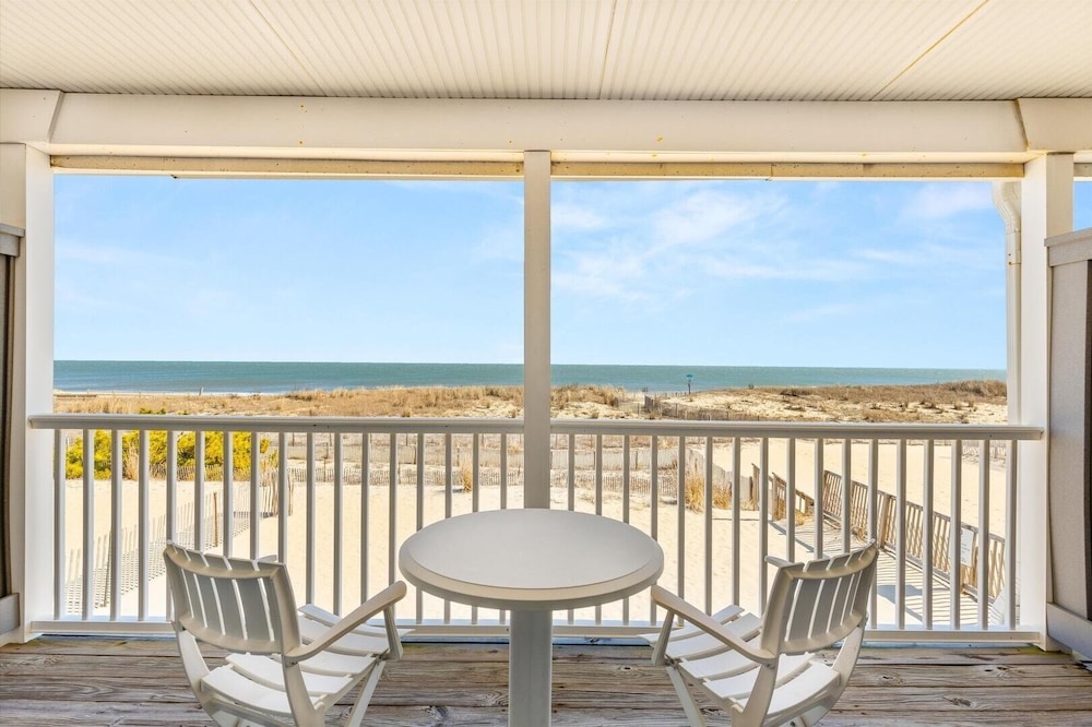 Beach Place 14 2 Bedroom Townhouse