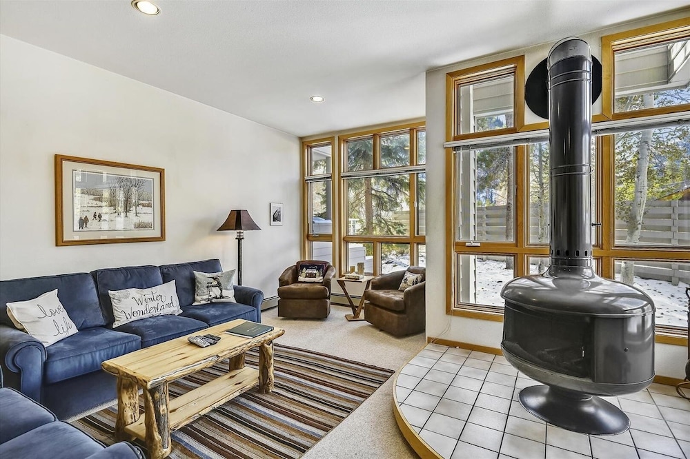River Glen  106c 2 Bedroom Condo by RedAwning