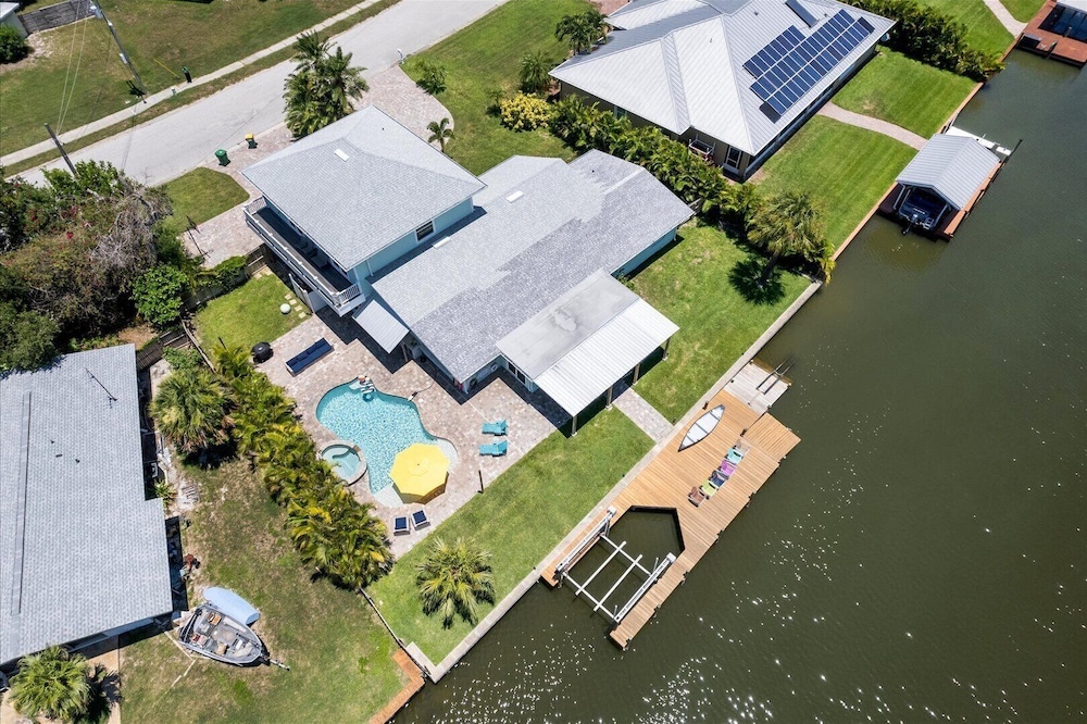 436 Cocoa Isles Blvd
