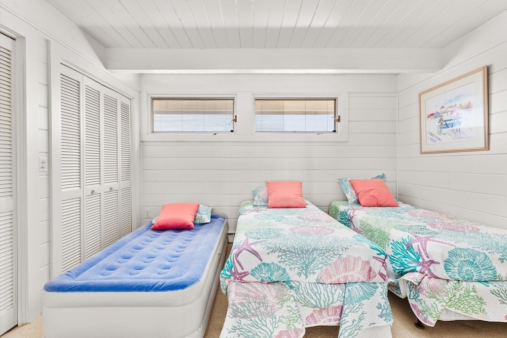 Beach Place 14 2 Bedroom Townhouse