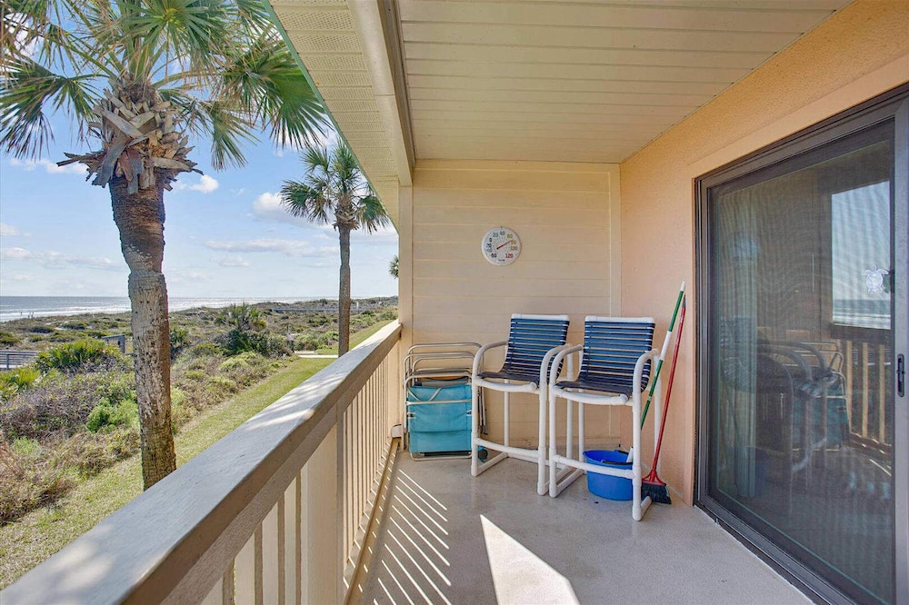 Coastal Oasis Refined Living Ocean Views