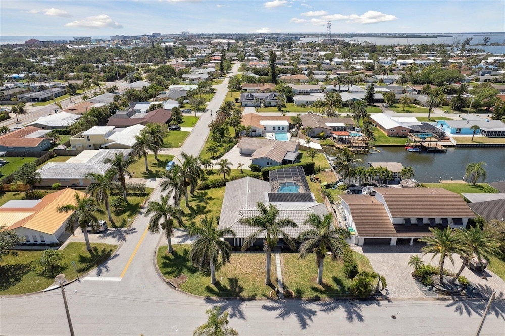 307 Brightwaters Dr