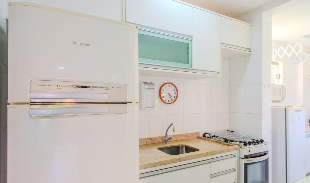 3-bedroom Ap Near the Beach in Camacari! Qlr0004
