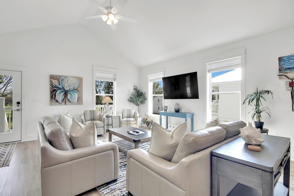 Family Retreat, 3br/3ba Bbq, Balcony