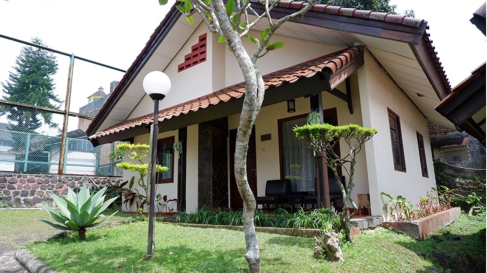 Sangga Buana Villa
