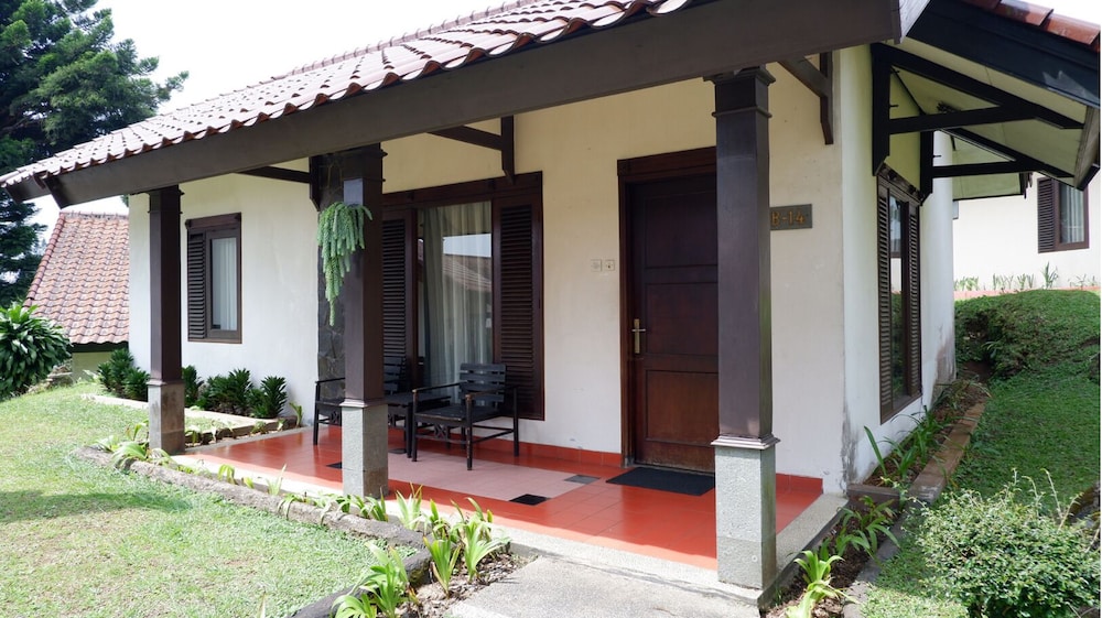 Sangga Buana Villa