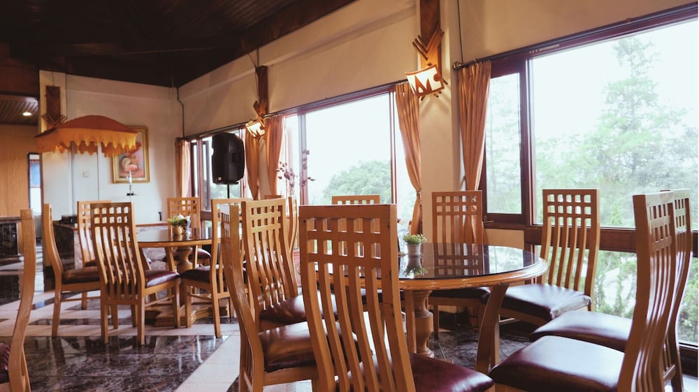 Sangga Buana Villa