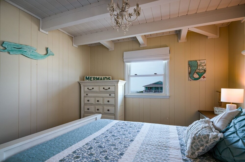 Palmetto Paradise 3 Bedroom Home by RedAwning view 5