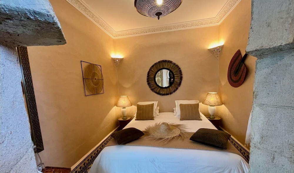 RIAD MALAÏKA