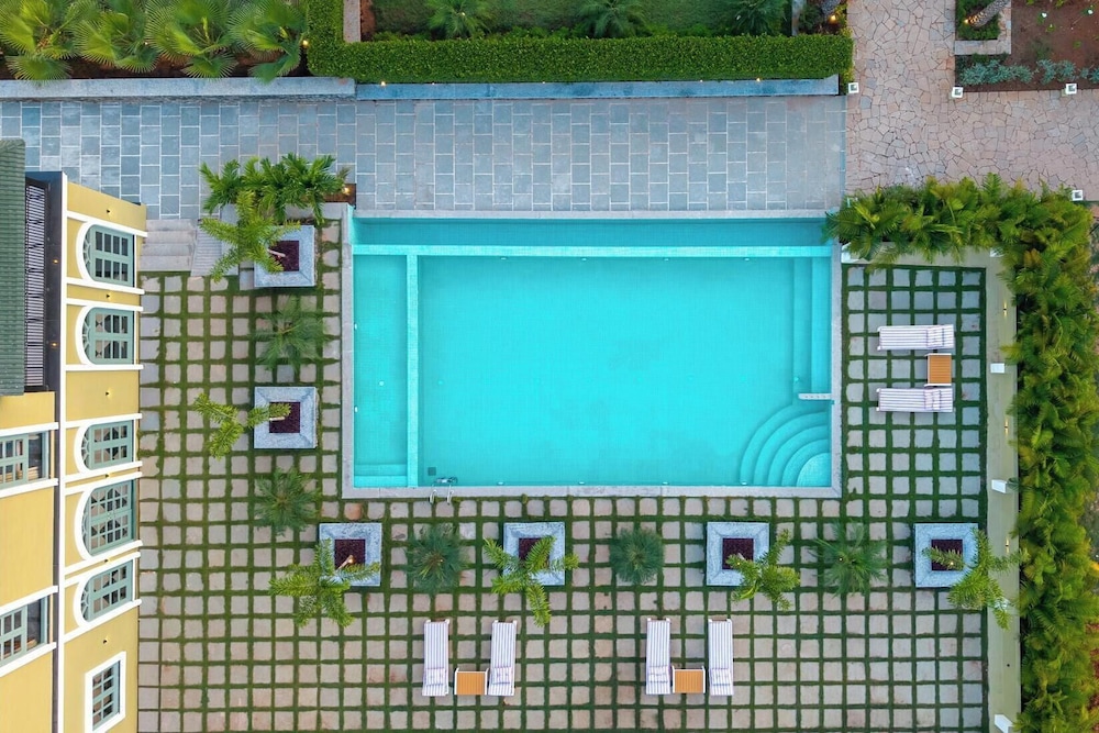 Merriment Luxury Resort & Private Pool Villa, Abu Road