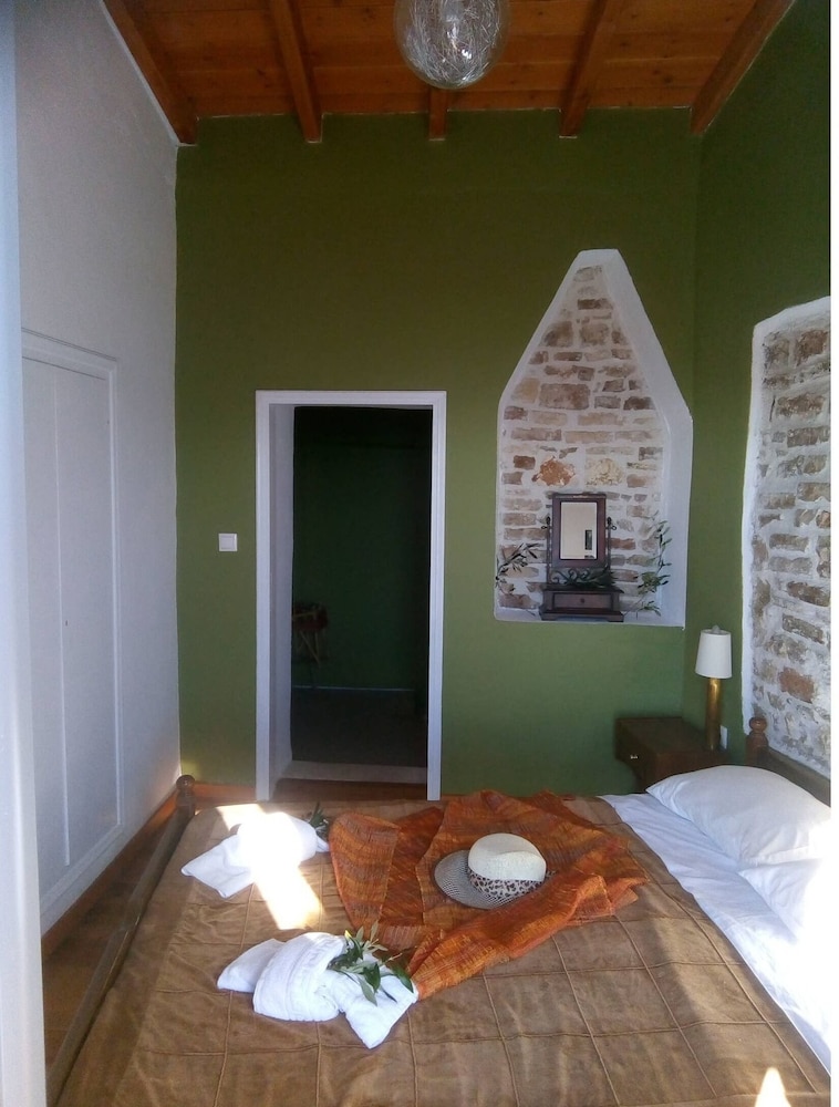 "aristidis Stone House" view 2
