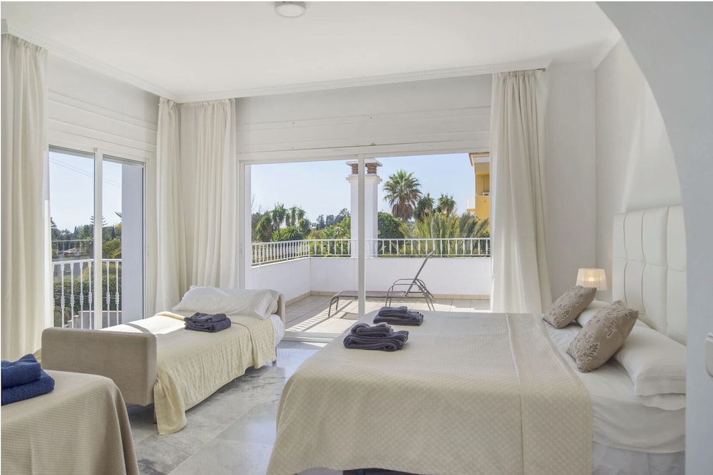 Elegant Villa Retreat