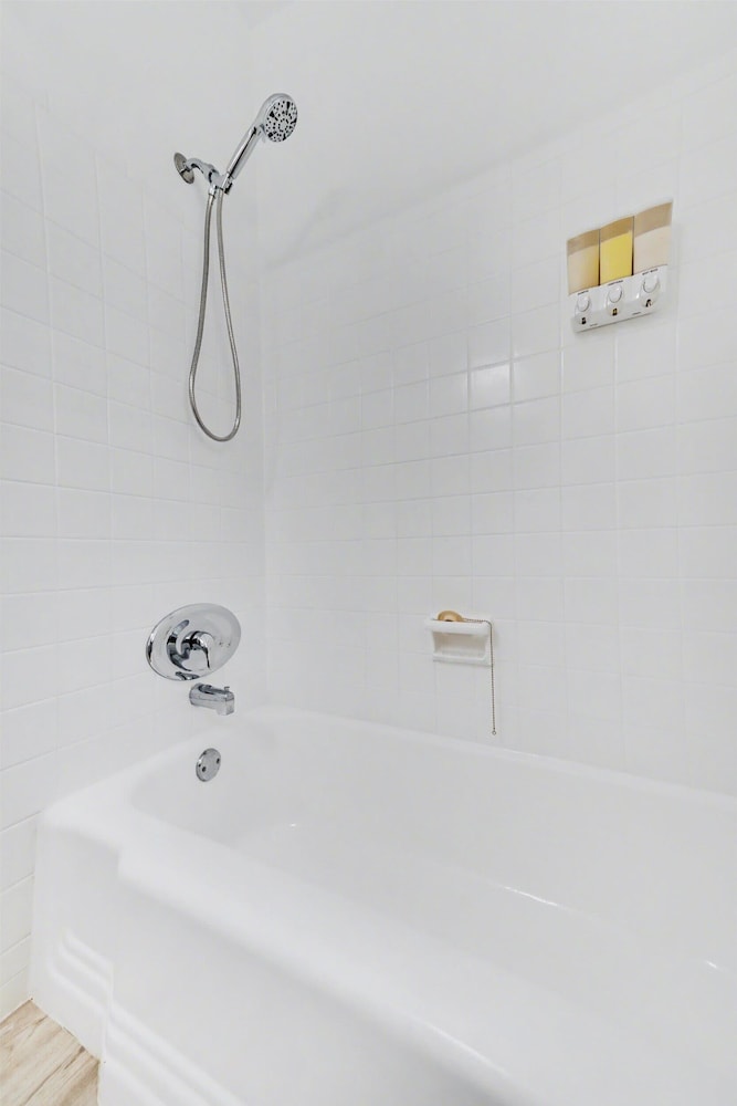 Waterway Vista Suite Pet Friendly Boat Dock