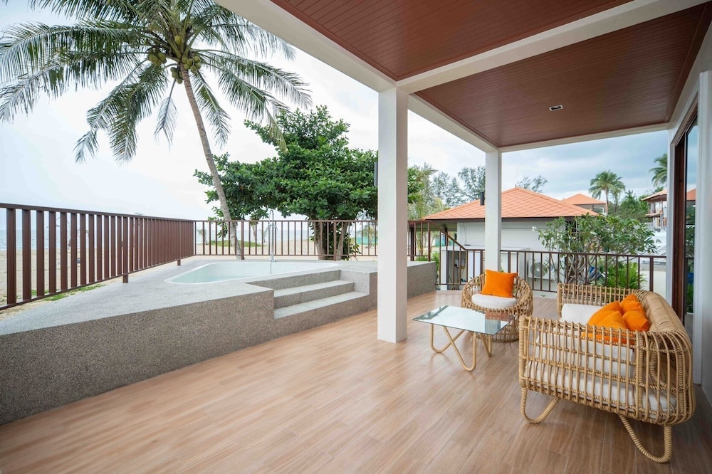 Natural Beach Resort
