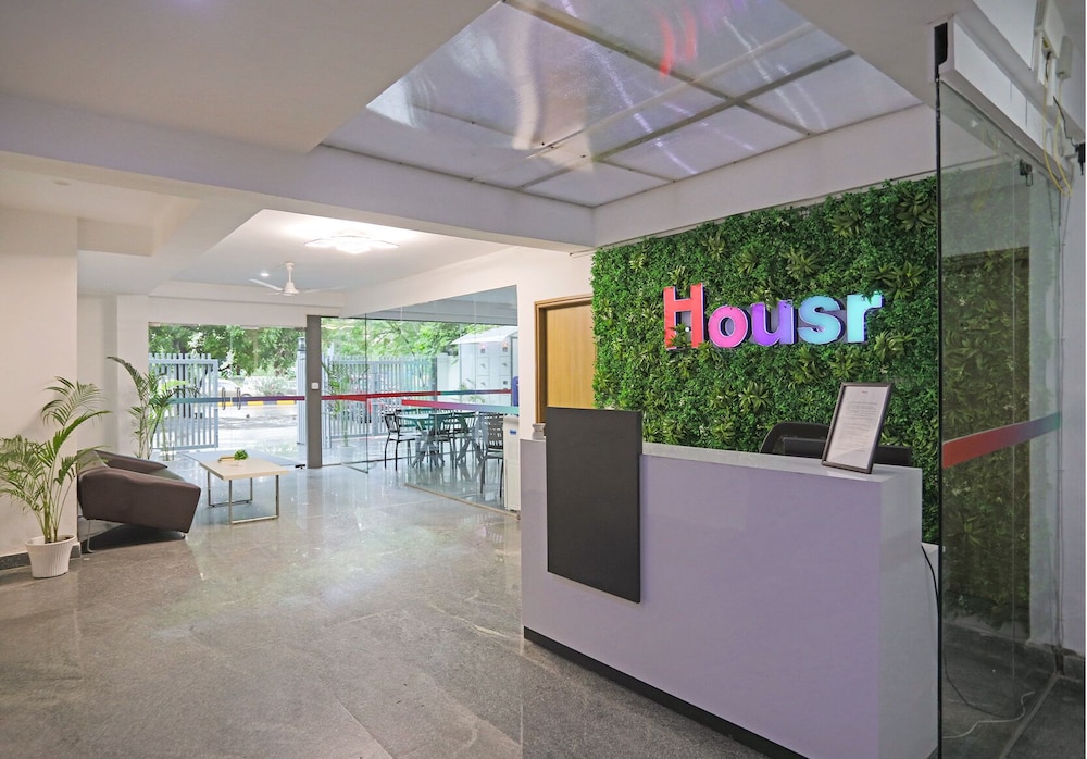 Housr Sector 43 Gurgaon Paras Hospital