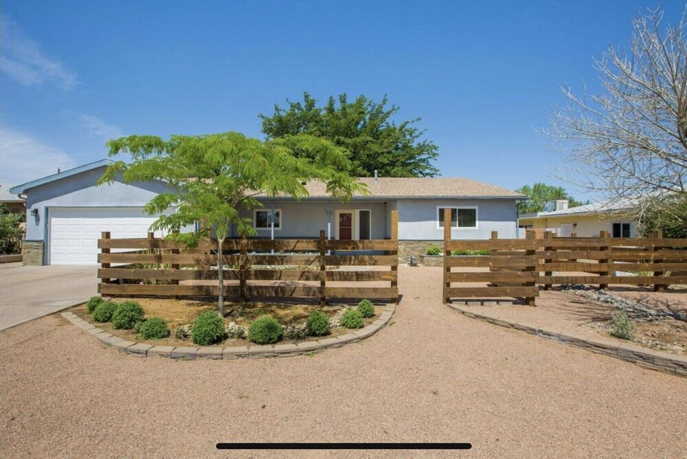 Uptown French Haven 3 Bedroom Residence