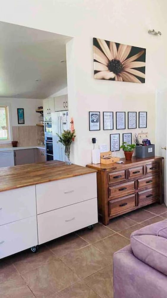 Blue Wren Barn Huge Spa - Country Escape