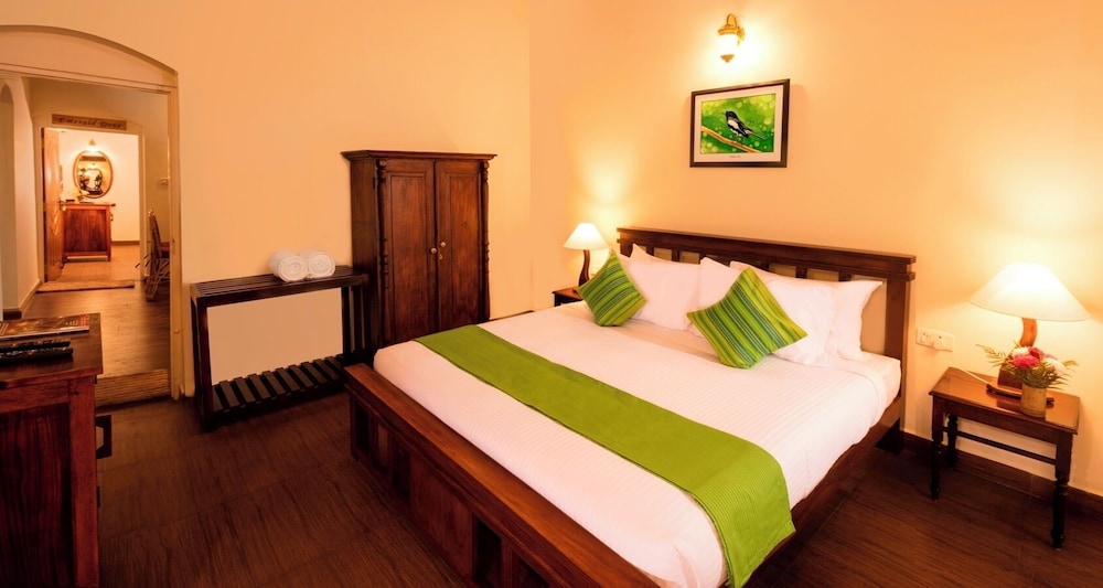 Teanest Nightingale - Nature Resorts
