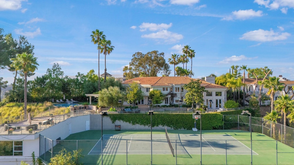 Villa Clarinda - Architect-designed Dream Estate With Theater & Outdoor Oasis
