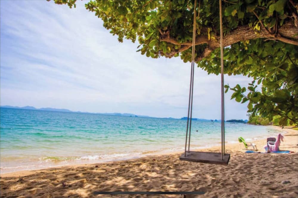 Jaccuzi House 5 pl 200 m From a Beautiful Beach