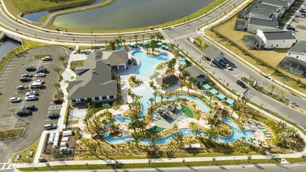 2541 RT Ultimate Family Adventure 4 Beds
